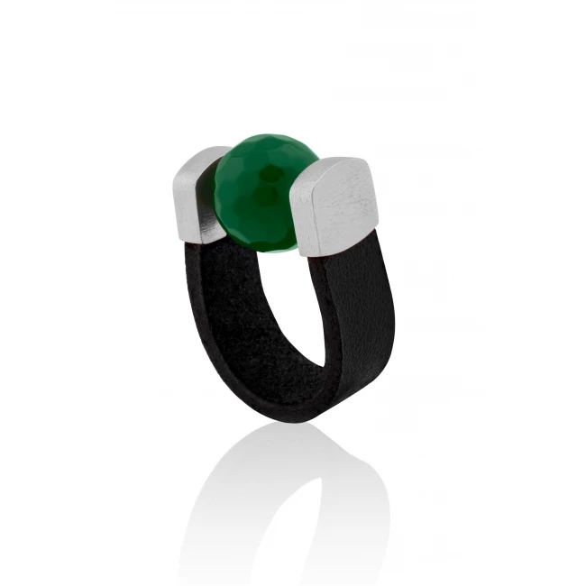 Green Agate Ring in Silver
